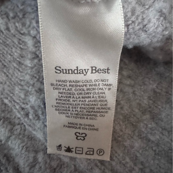 Aritzia Sunday Best Peggy Cropped Sweater - Picture 6 of 9